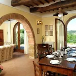 Gaeta Villa Montefollonico